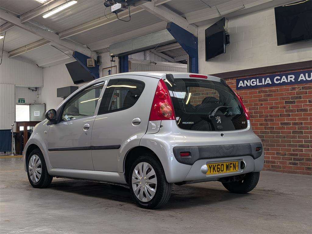 <p>2010 PEUGEOT 107 URBAN</p>