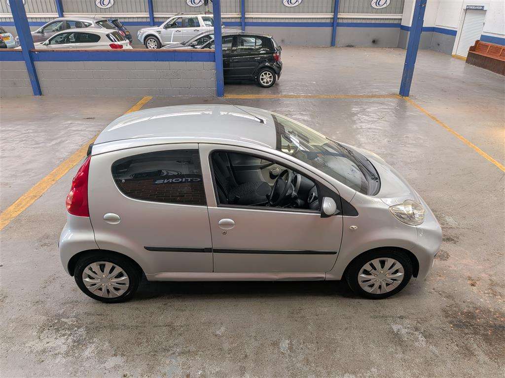 <p>2010 PEUGEOT 107 URBAN</p>