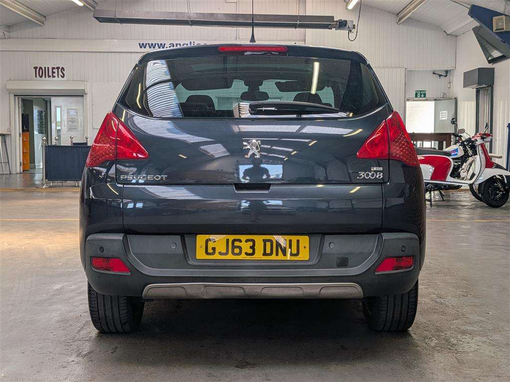 <p>2013 PEUGEOT 3008 ALLURE E-HDI S-A</p>
