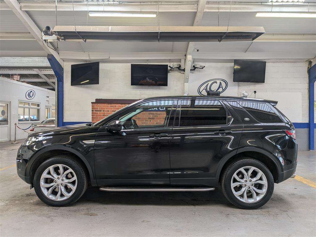 <p>2016 LAND ROVER DISCOVERY SPORT HSE TD4 A</p>