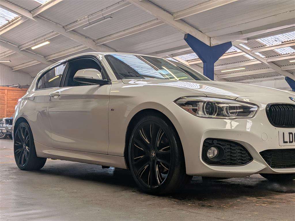 <p>2015 BMW 118D M SPORT</p>