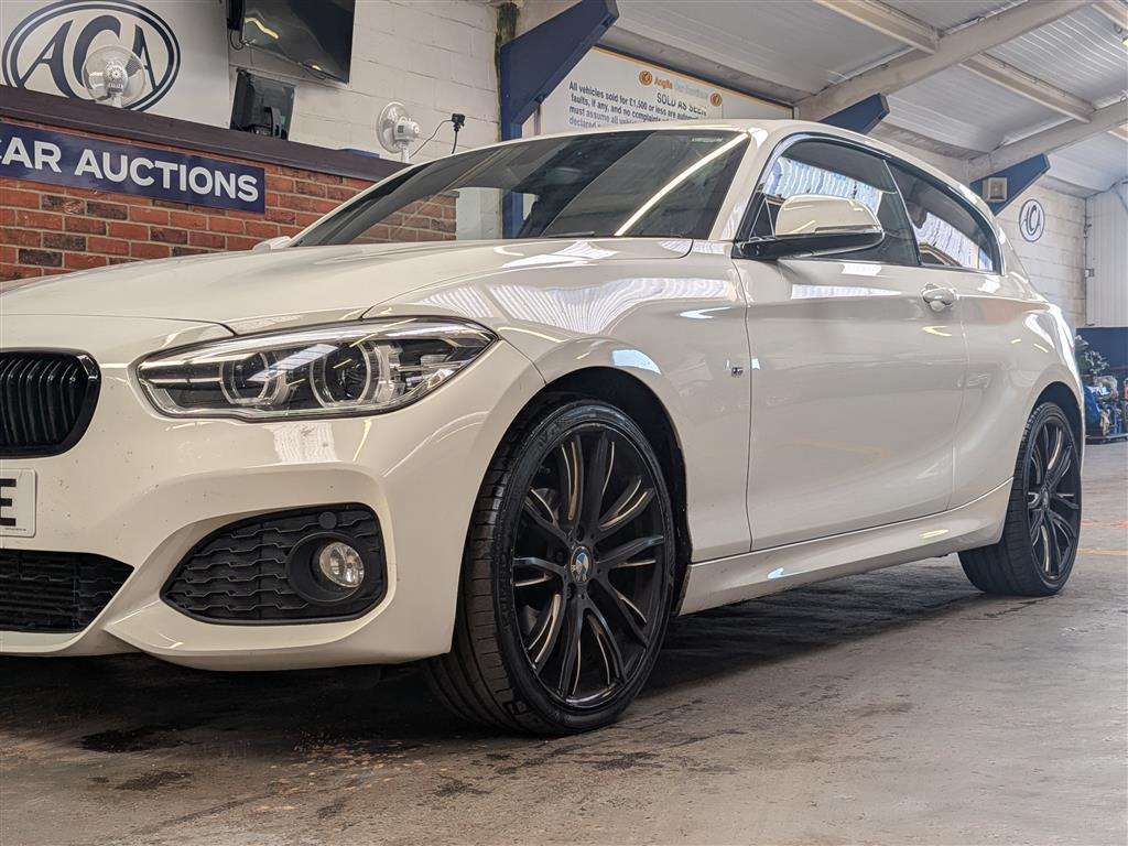 <p>2015 BMW 118D M SPORT</p>