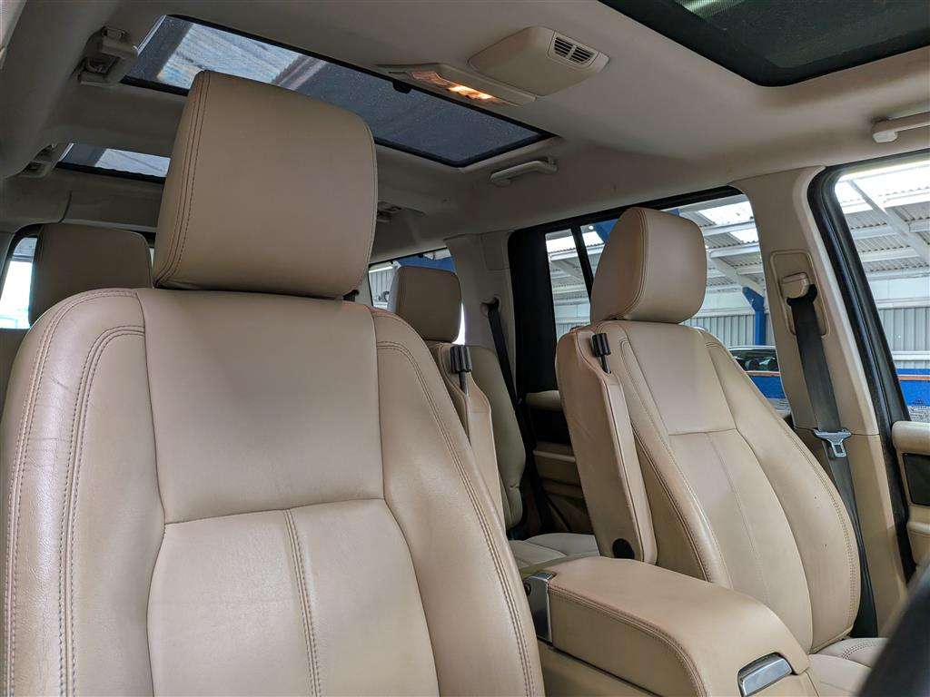 <p>2010 LAND ROVER DISCOVERY HSE TDV6 AUTO</p>
