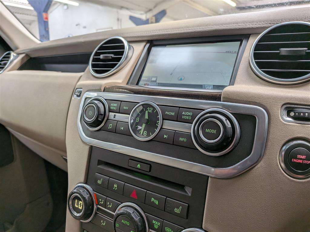 <p>2010 LAND ROVER DISCOVERY HSE TDV6 AUTO</p>