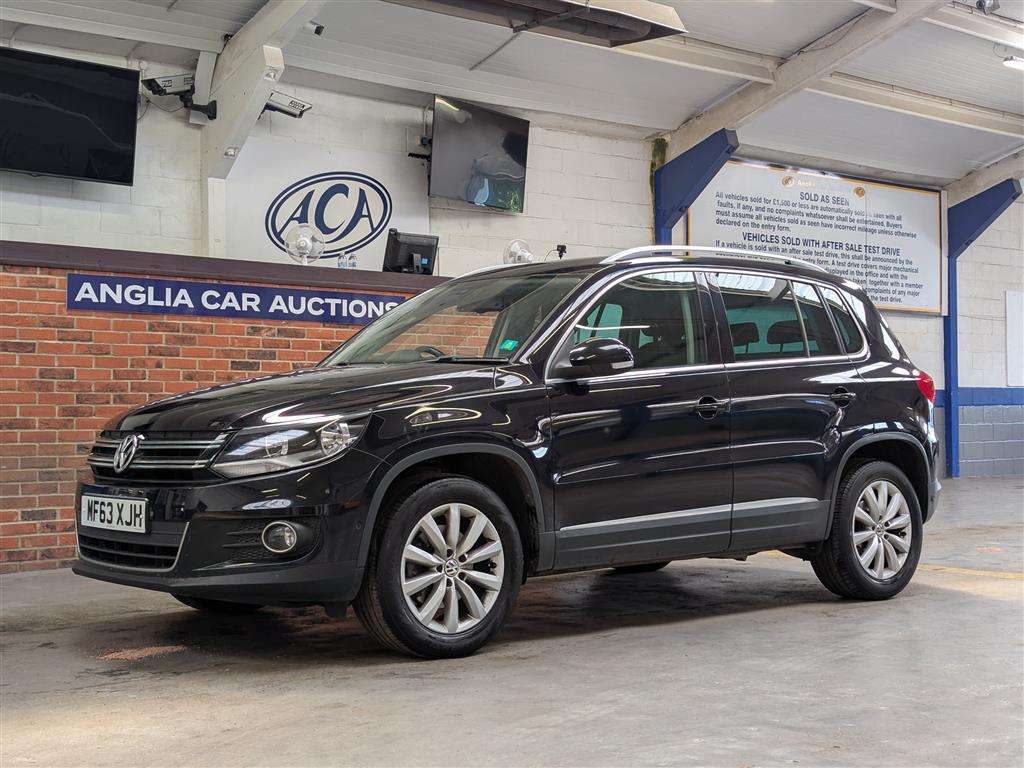 <p>2013 VOLKSWAGEN TIGUAN MATCH TDI BMT 4MOT</p>