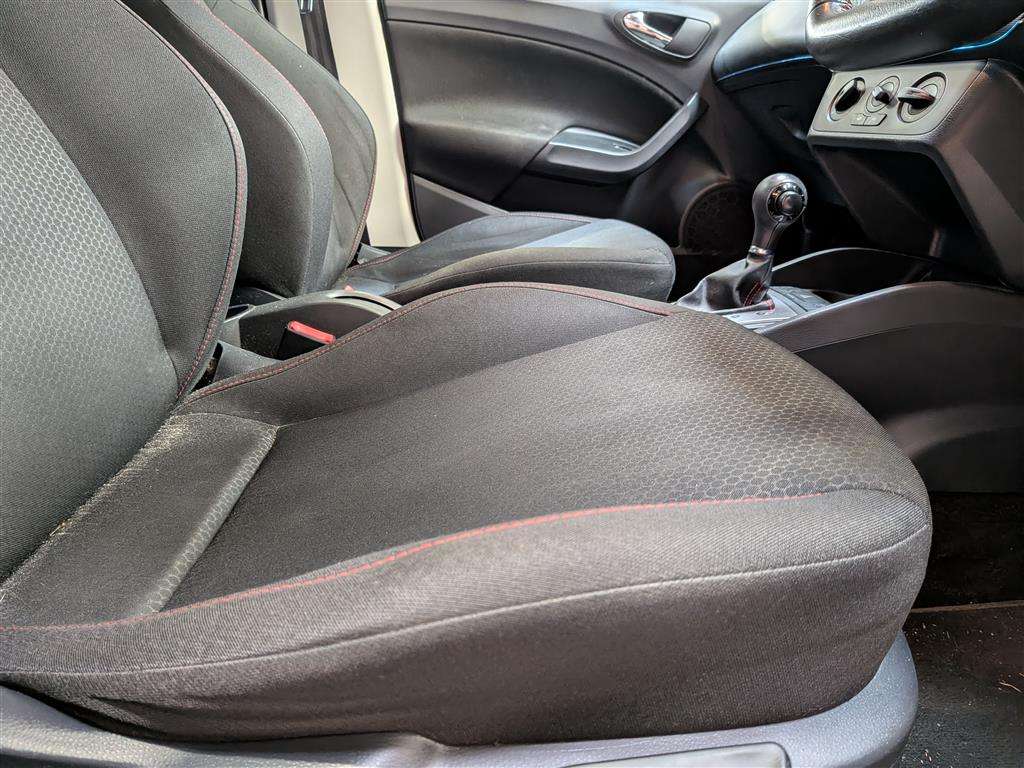 <p>2012 SEAT IBIZA FR TSI S-A</p>