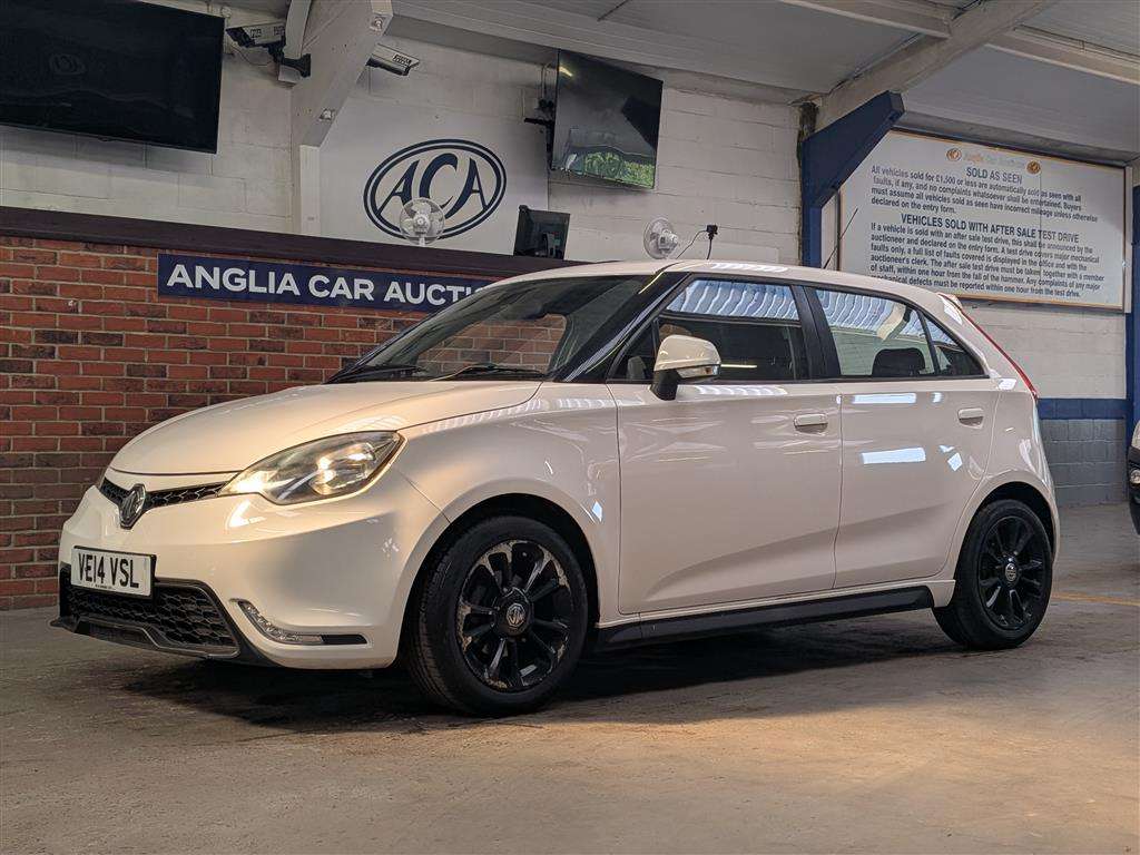 <p>2014 MG 3 STYLE VTI-TECH</p>