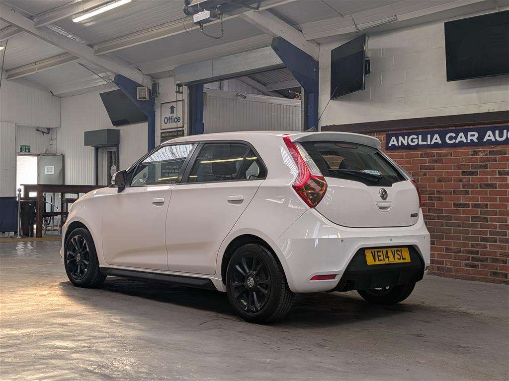<p>2014 MG 3 STYLE VTI-TECH</p>