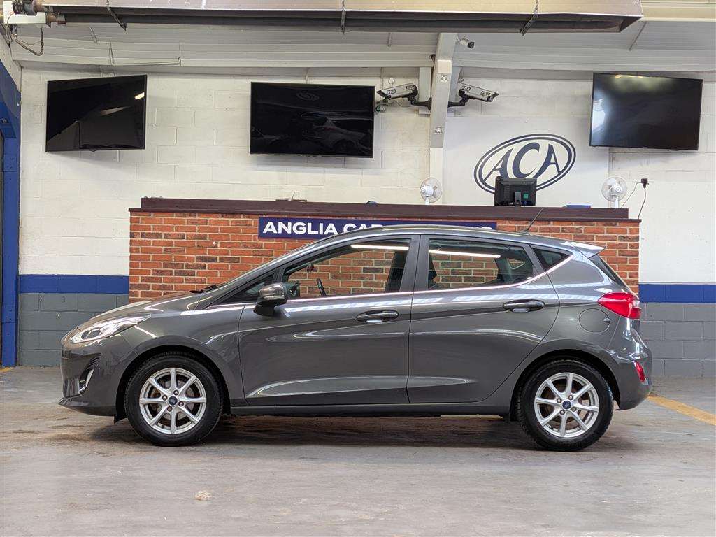 <p>2017 FORD FIESTA ZETEC TURBO</p>