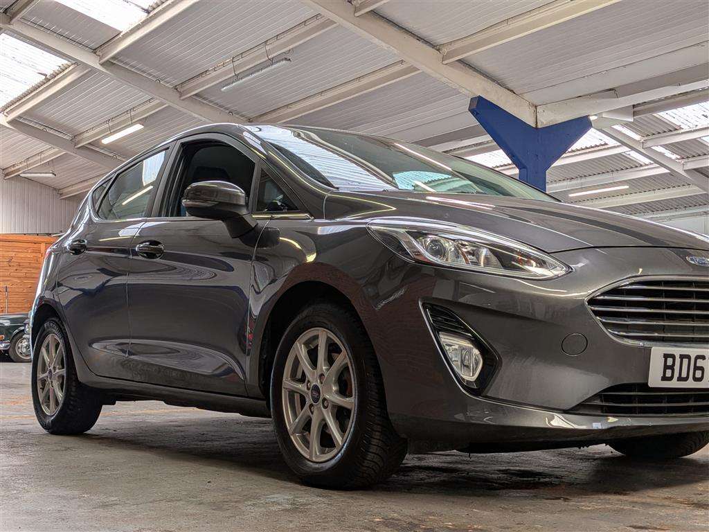 <p>2017 FORD FIESTA ZETEC TURBO</p>