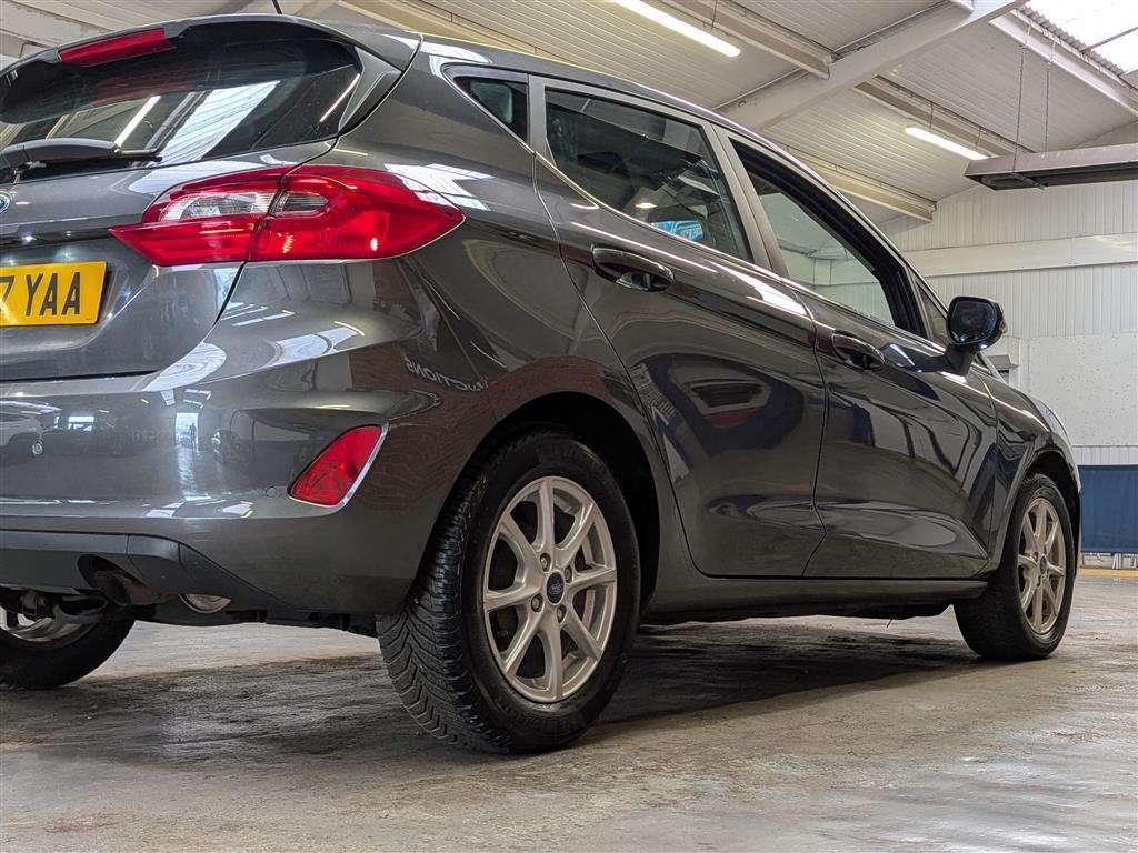 <p>2017 FORD FIESTA ZETEC TURBO</p>