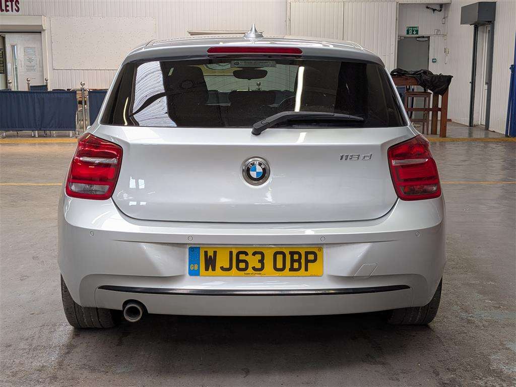 <p>2013 BMW 118D SPORT</p>