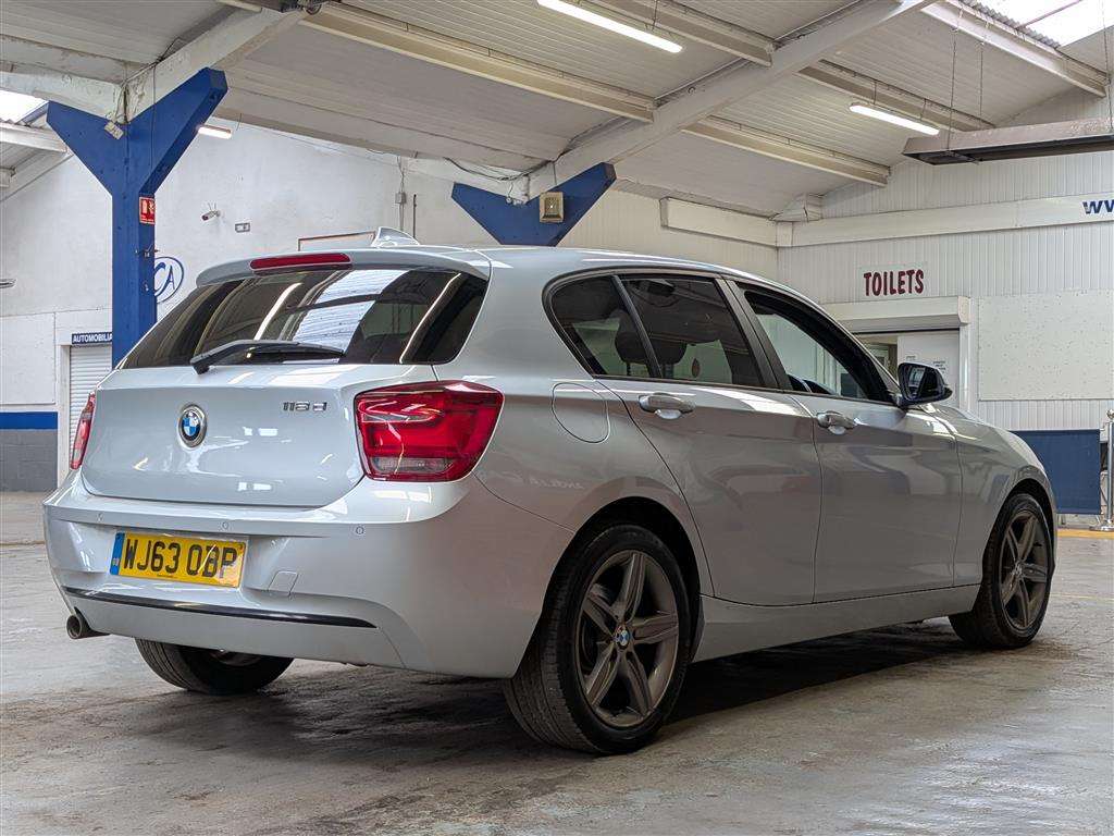 <p>2013 BMW 118D SPORT</p>