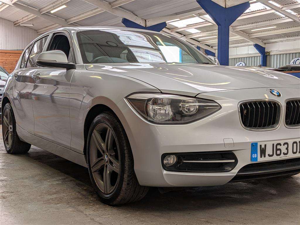 <p>2013 BMW 118D SPORT</p>