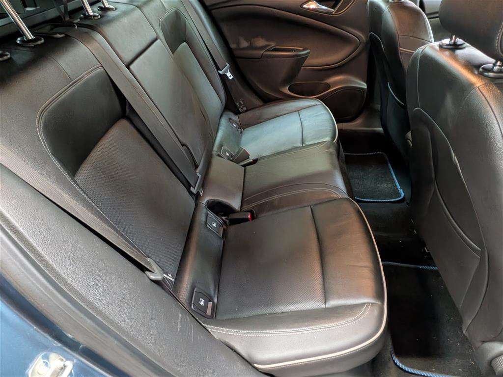 <p>2016 VAUXHALL ASTRA TECH LINE CDTI S/S</p>