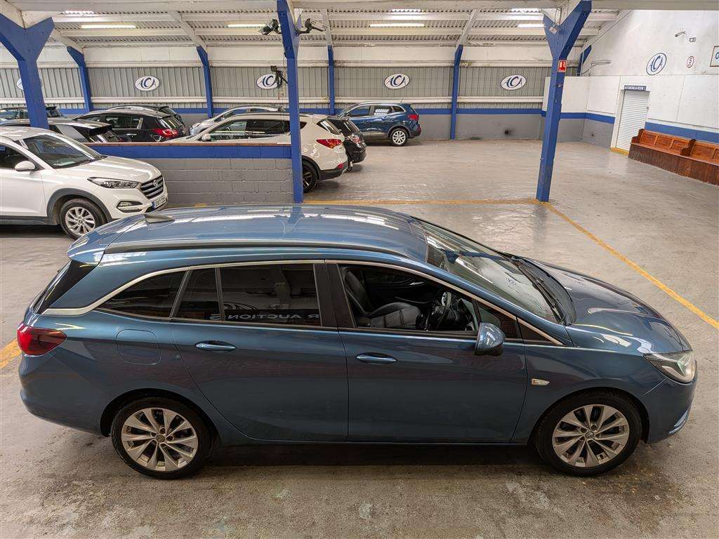 <p>2016 VAUXHALL ASTRA TECH LINE CDTI S/S</p>