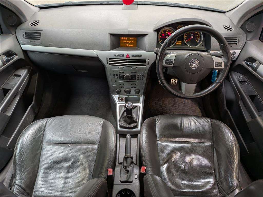 <p>2007 VAUXHALL ASTRA SRI CDTI 150 XPACK</p>