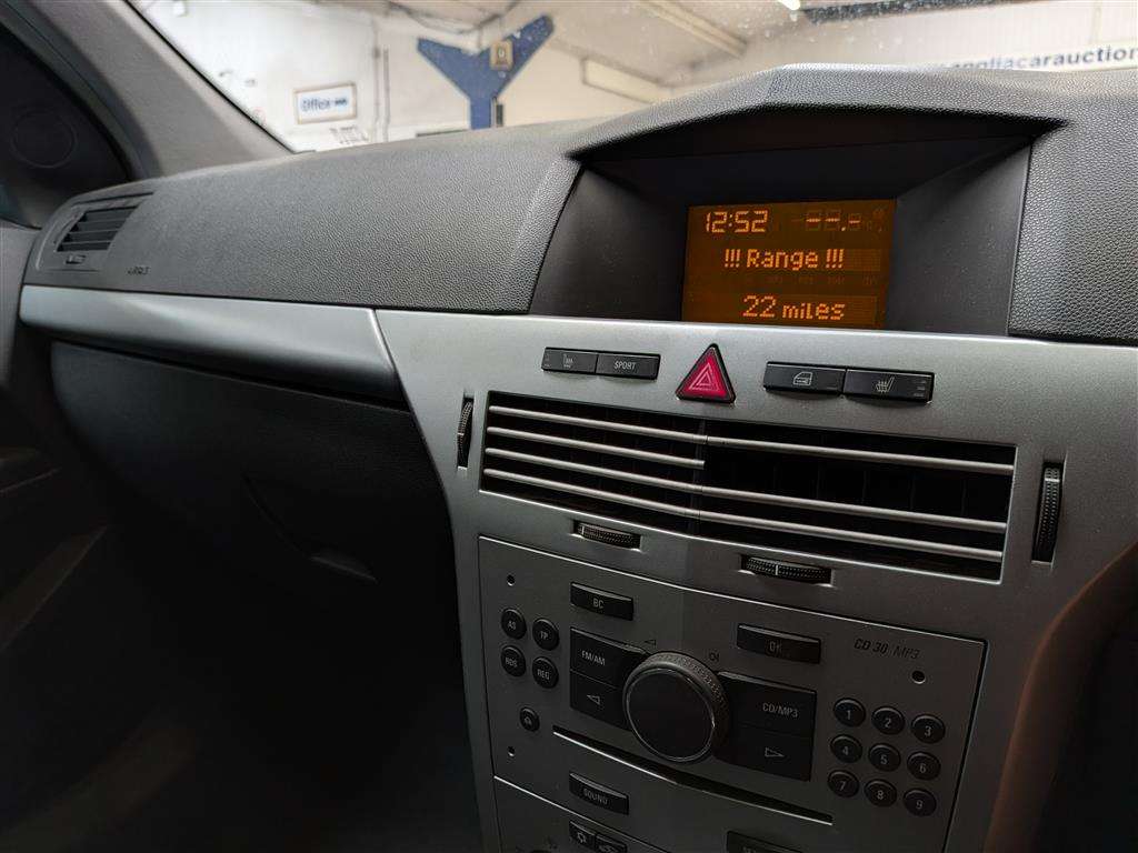<p>2007 VAUXHALL ASTRA SRI CDTI 150 XPACK</p>