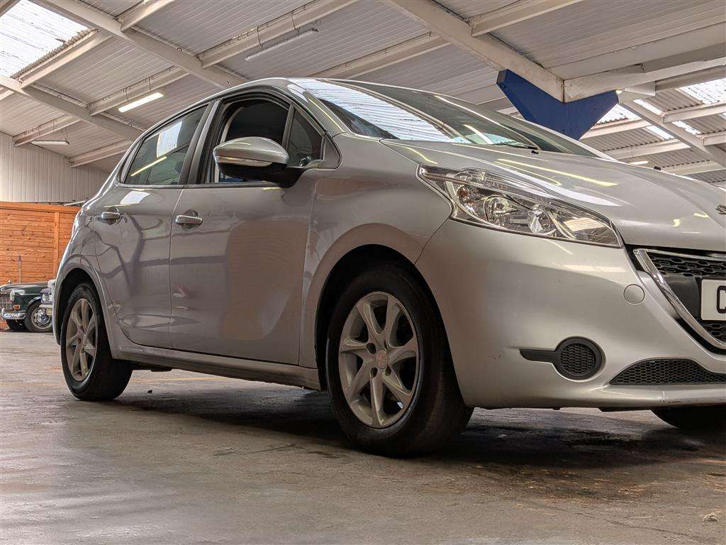 <p>2015 PEUGEOT 208 ACTIVE HDI</p>