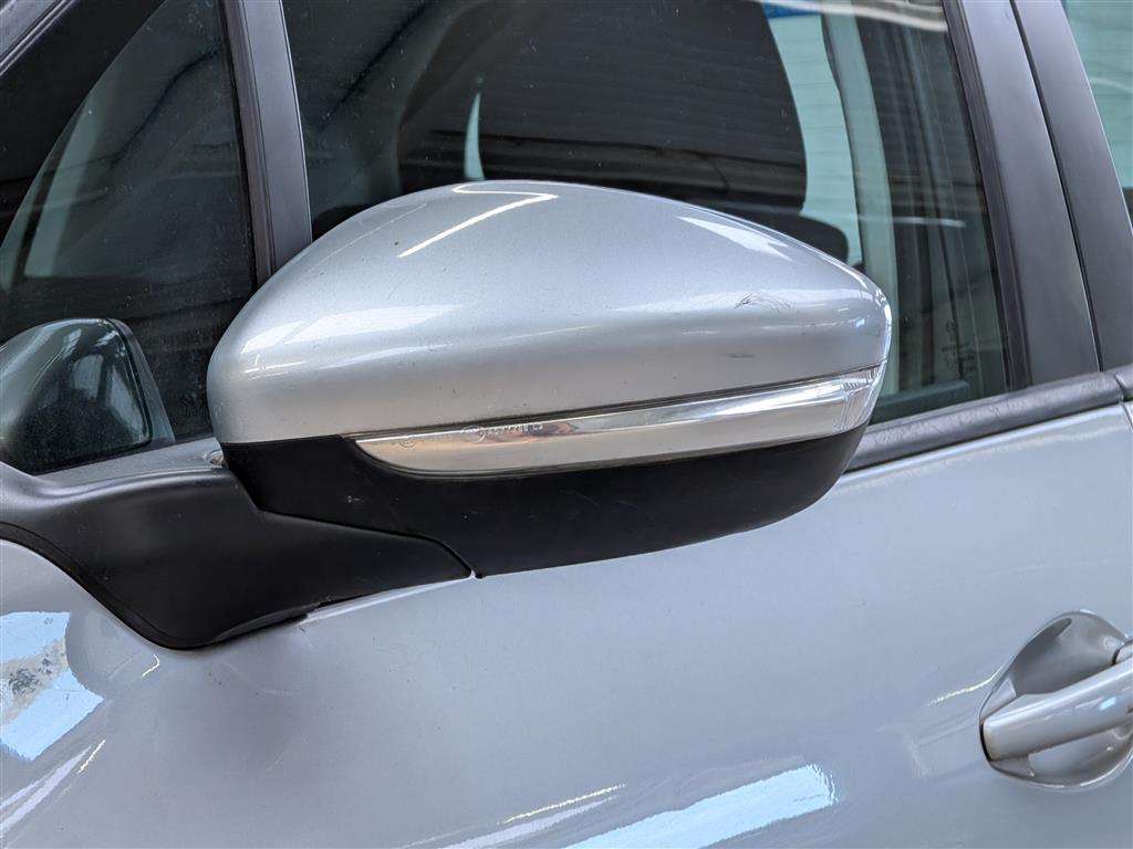 <p>2015 PEUGEOT 208 ACTIVE HDI</p>