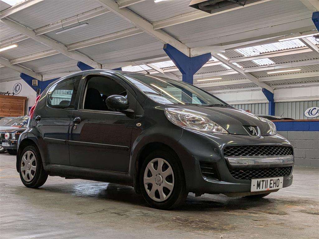 <p>2011 PEUGEOT 107 URBAN</p>