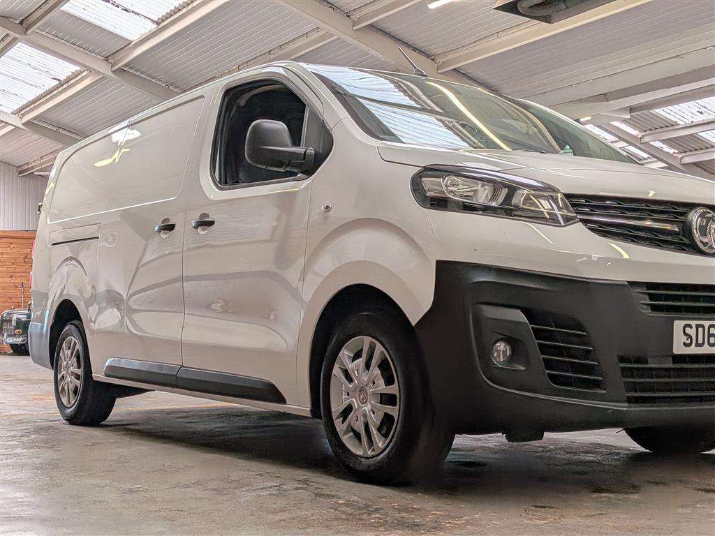 <p>2019 VAUXHALL VIVARO 2900 DYNAMIC S/S</p>