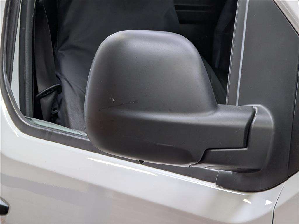 <p>2019 VAUXHALL VIVARO 2900 DYNAMIC S/S</p>