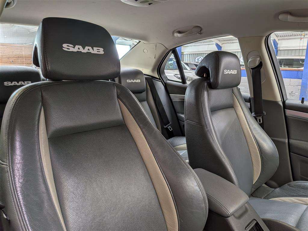 <p>2005 SAAB 9-3 AERO V6 S-A</p>