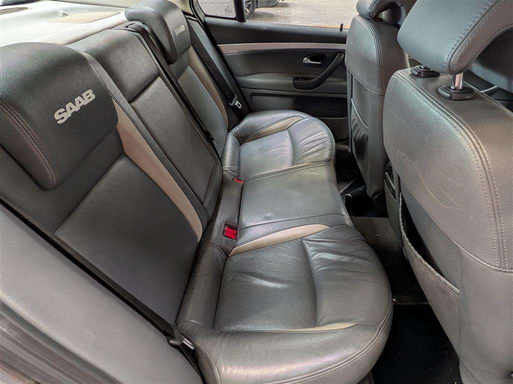 <p>2005 SAAB 9-3 AERO V6 S-A</p>