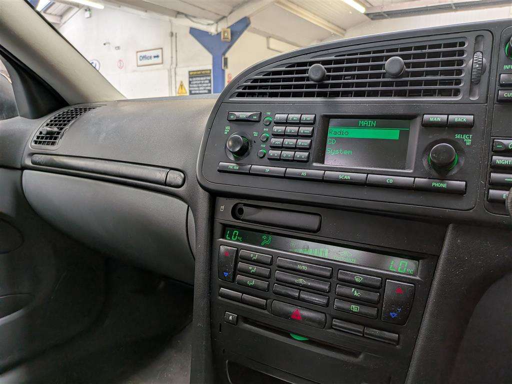 <p>2005 SAAB 9-3 AERO V6 S-A</p>
