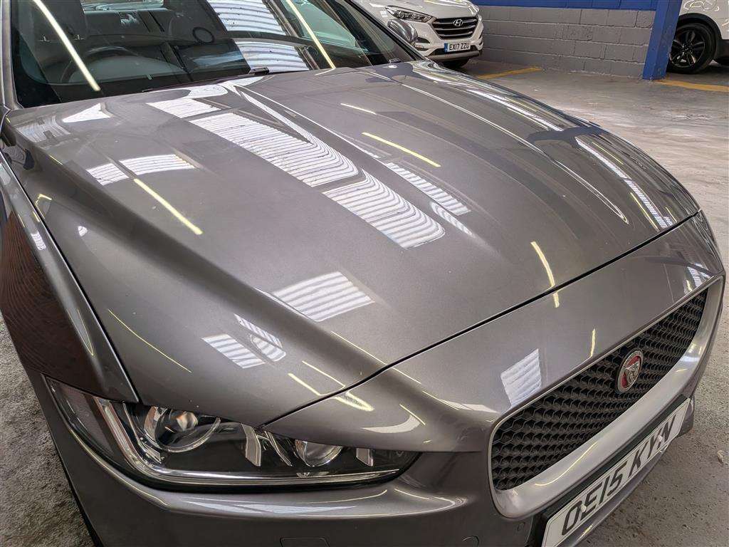 <p>2015 JAGUAR XE R-SPORT D AUTO</p>