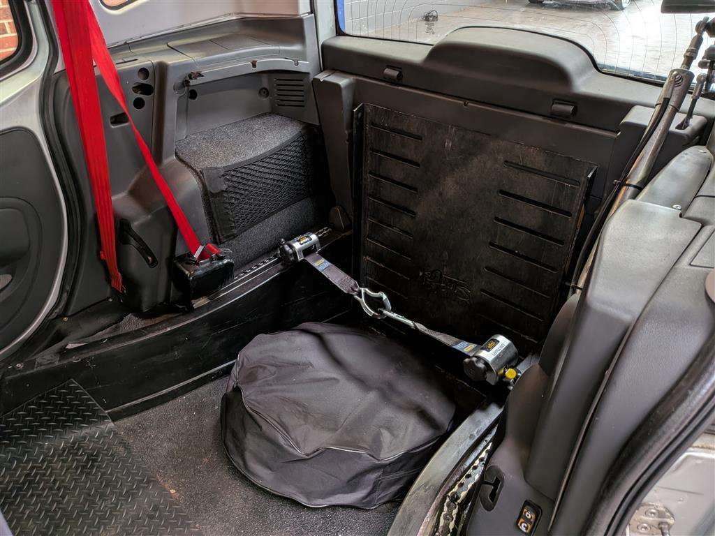 <p>2010 FIAT QUBO DYNAMIC MULTIJET S-A</p>