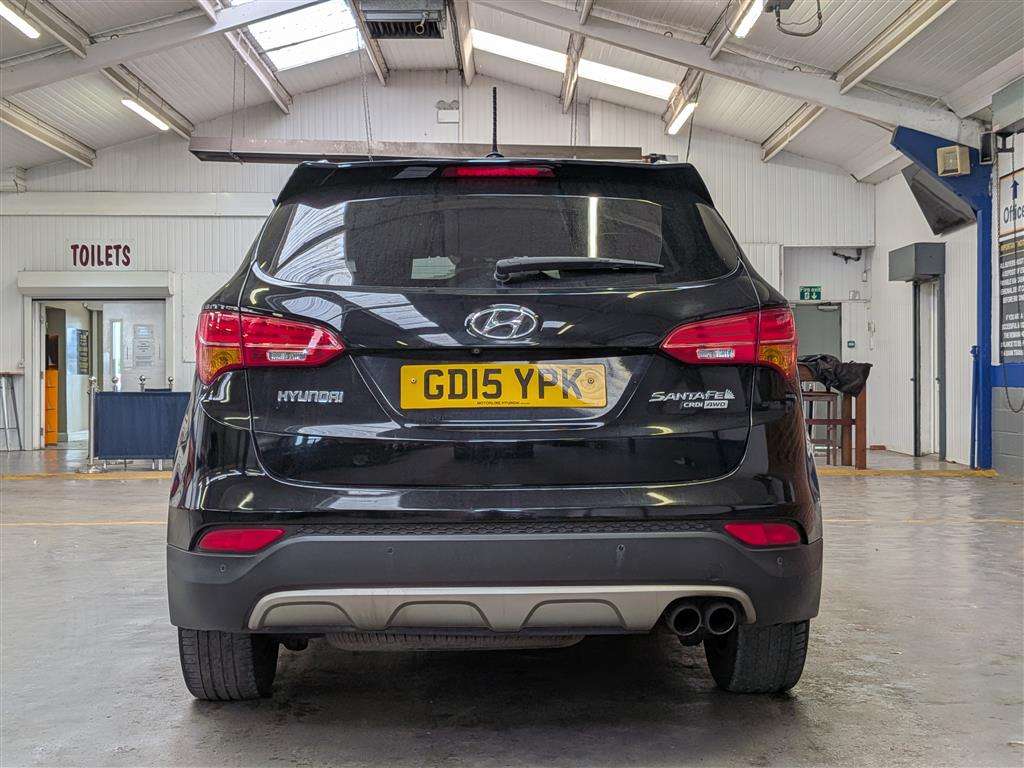 <p>2015 HYUNDAI SANTA FE PREMIUM CRDI</p>