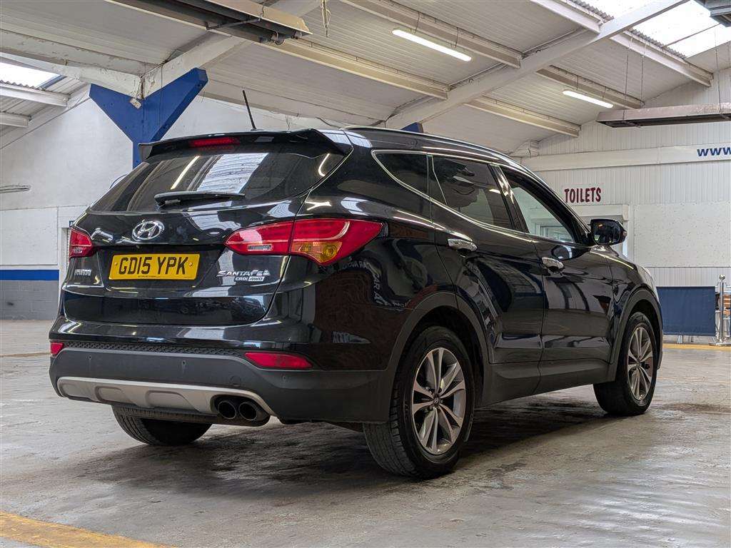 <p>2015 HYUNDAI SANTA FE PREMIUM CRDI</p>