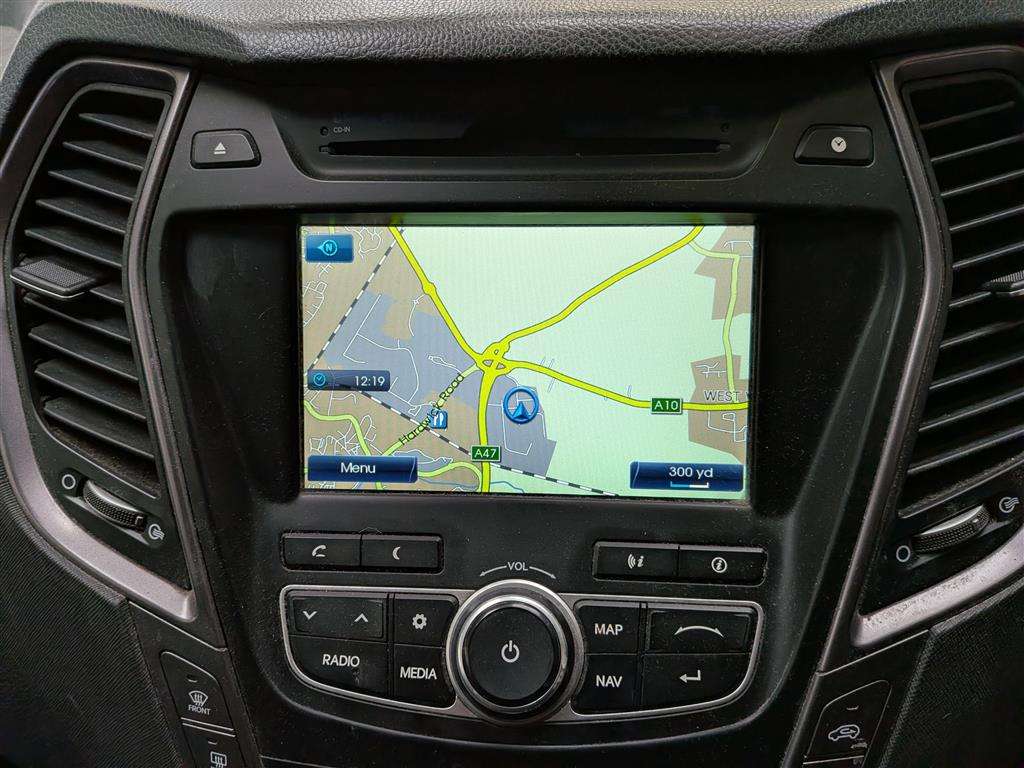 <p>2015 HYUNDAI SANTA FE PREMIUM CRDI</p>