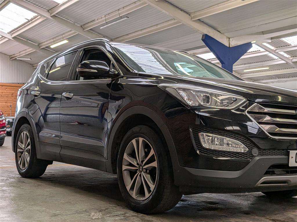<p>2015 HYUNDAI SANTA FE PREMIUM CRDI</p>