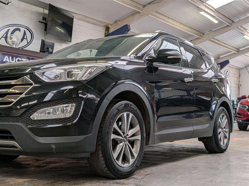 <p>2015 HYUNDAI SANTA FE PREMIUM CRDI</p>