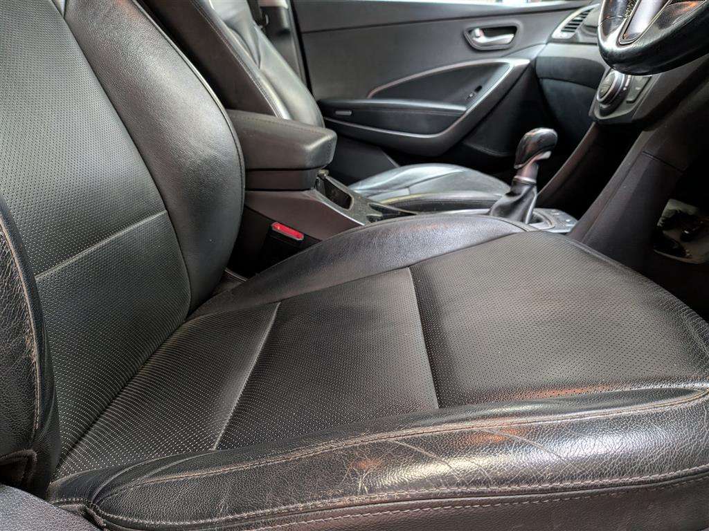 <p>2015 HYUNDAI SANTA FE PREMIUM CRDI</p>