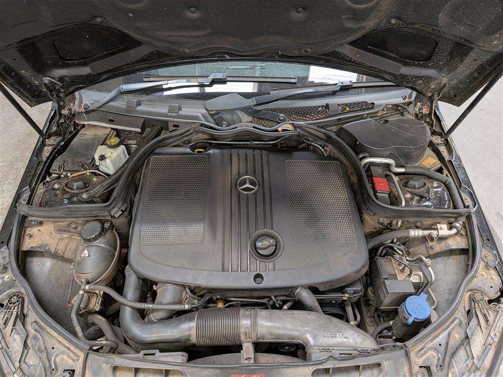 <p>2014 MERCEDES-BENZ C220 AMG SPORT ED PREM +</p>