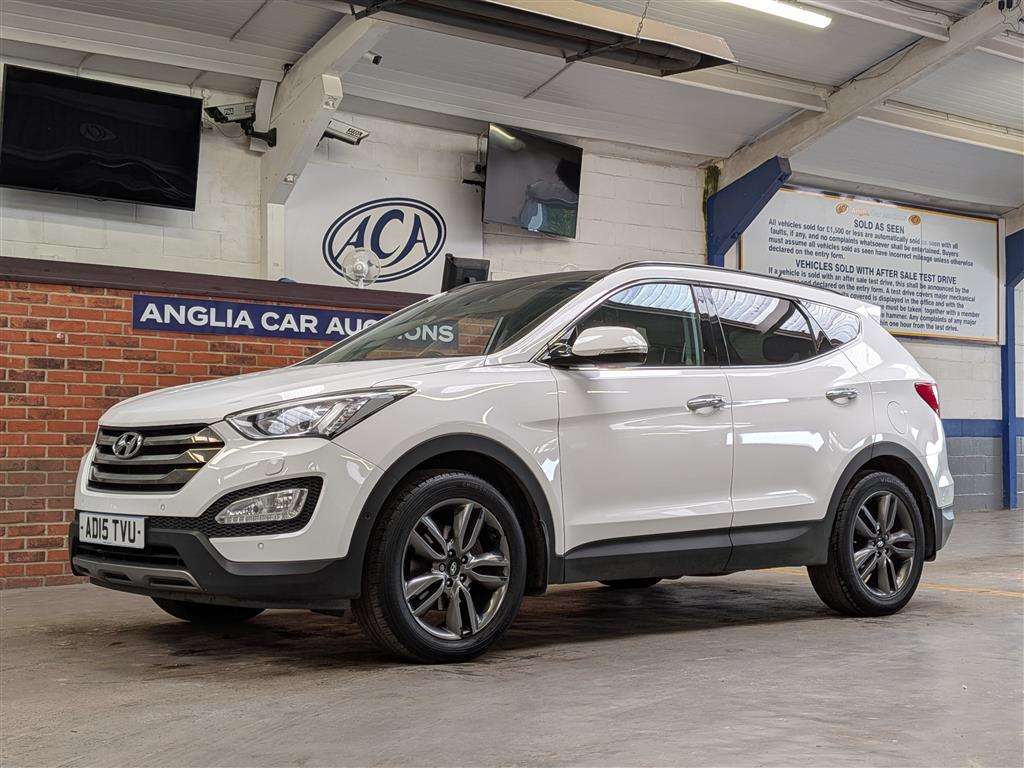 <p>2015 HYUNDAI SANTA FE PREMIUM SE CRDI</p>