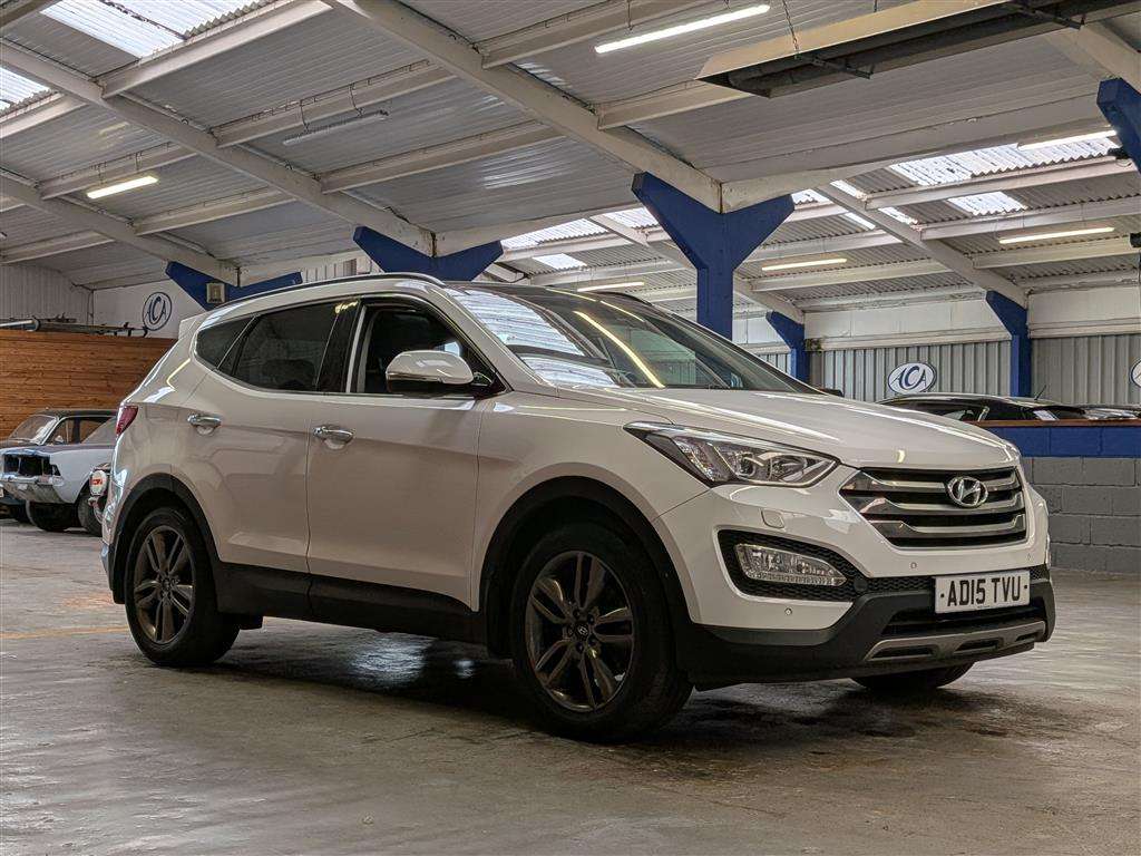 <p>2015 HYUNDAI SANTA FE PREMIUM SE CRDI</p>
