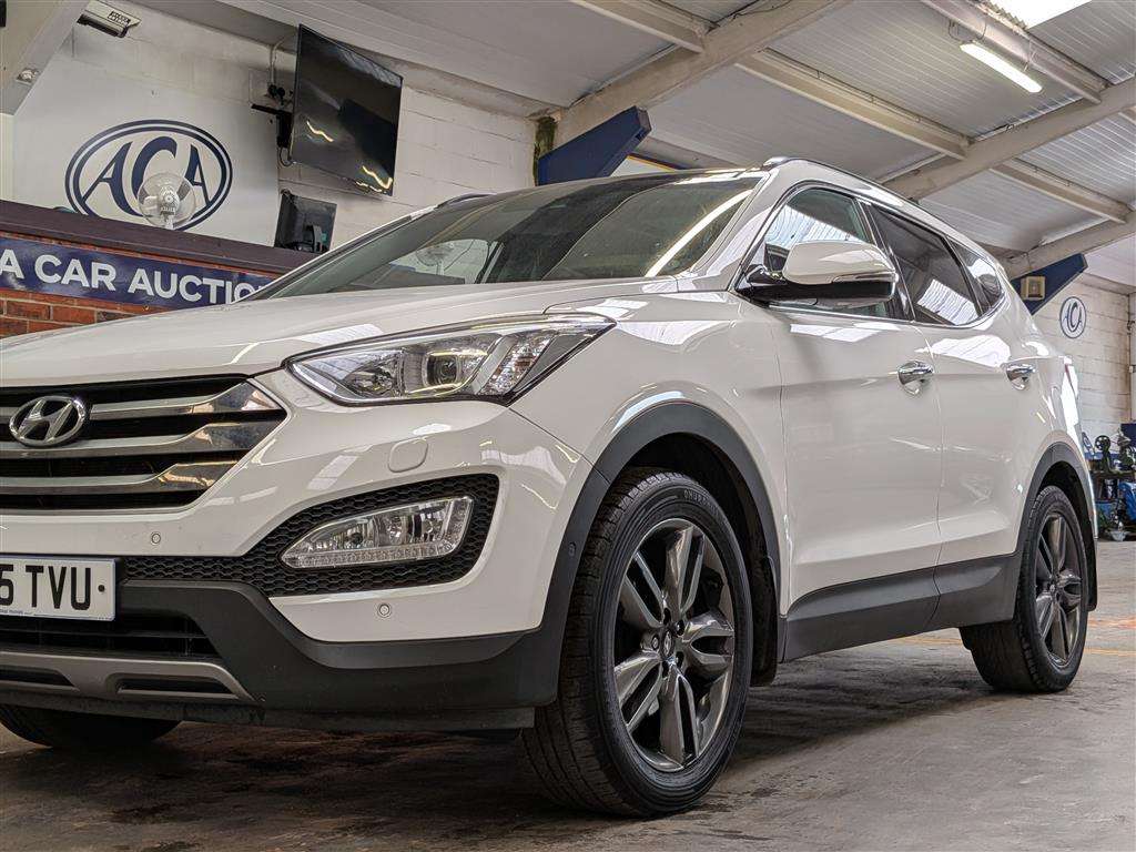 <p>2015 HYUNDAI SANTA FE PREMIUM SE CRDI</p>