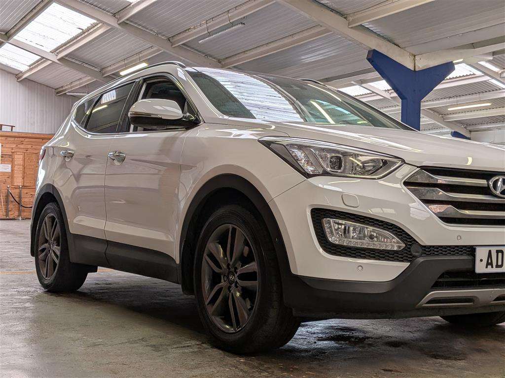 <p>2015 HYUNDAI SANTA FE PREMIUM SE CRDI</p>