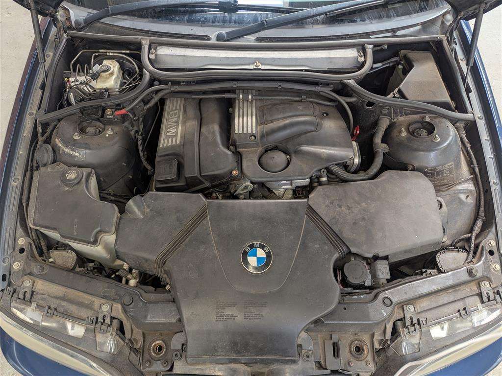 <p>2004 BMW 318 CI SE AUTO</p>
