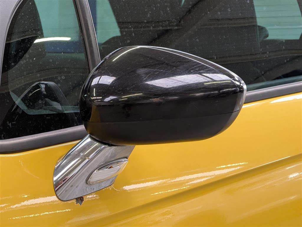 <p>2015 CITROEN DS3 DSTYLE + PURETECH S/S</p>