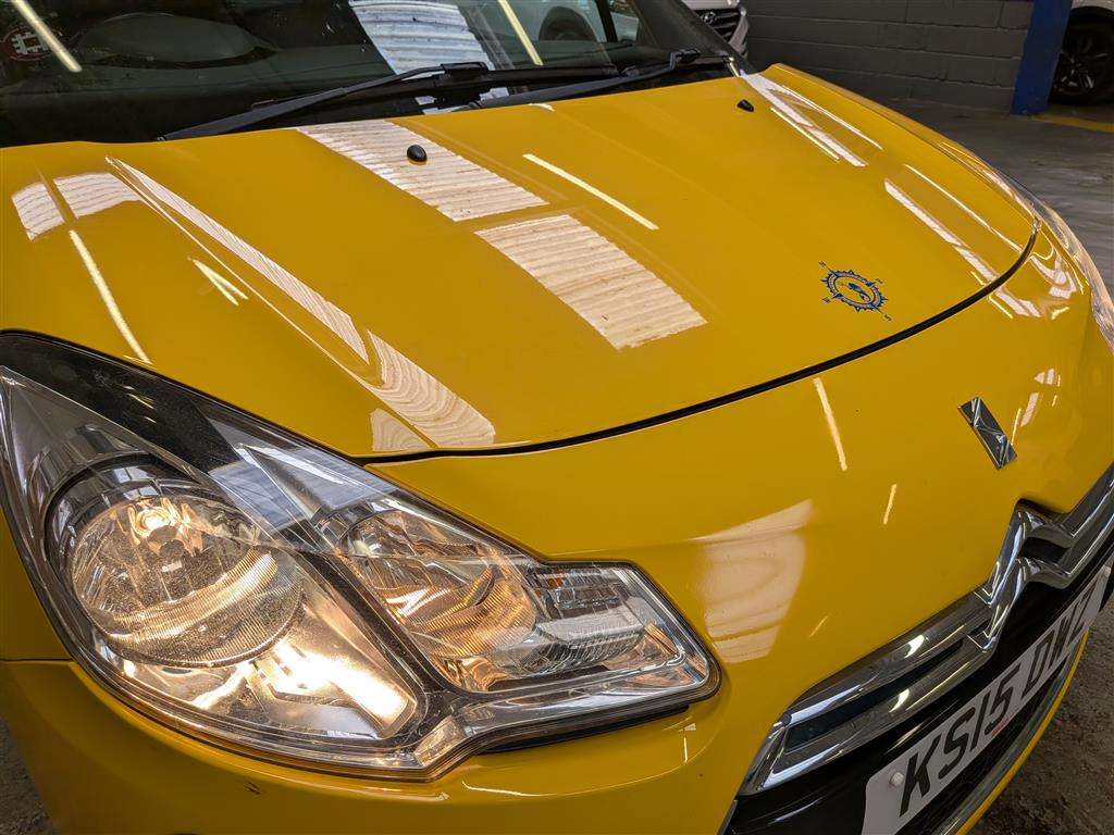 <p>2015 CITROEN DS3 DSTYLE + PURETECH S/S</p>