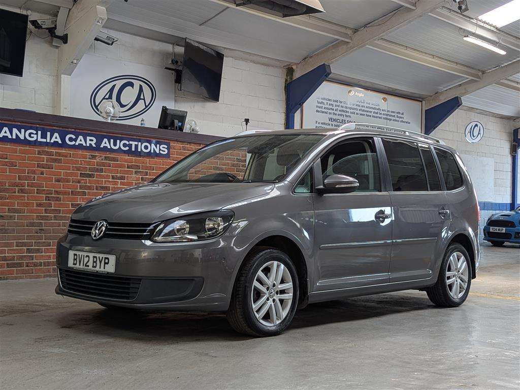 <p>2012 VOLKSWAGEN TOURAN SE TDI S-A</p>