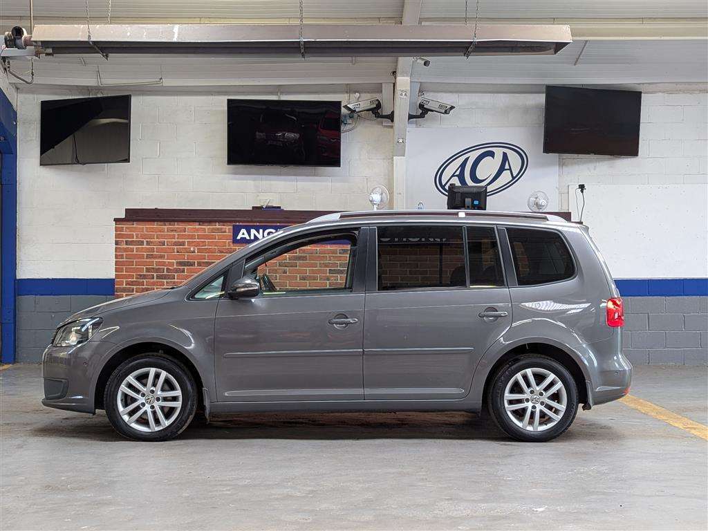 <p>2012 VOLKSWAGEN TOURAN SE TDI S-A</p>