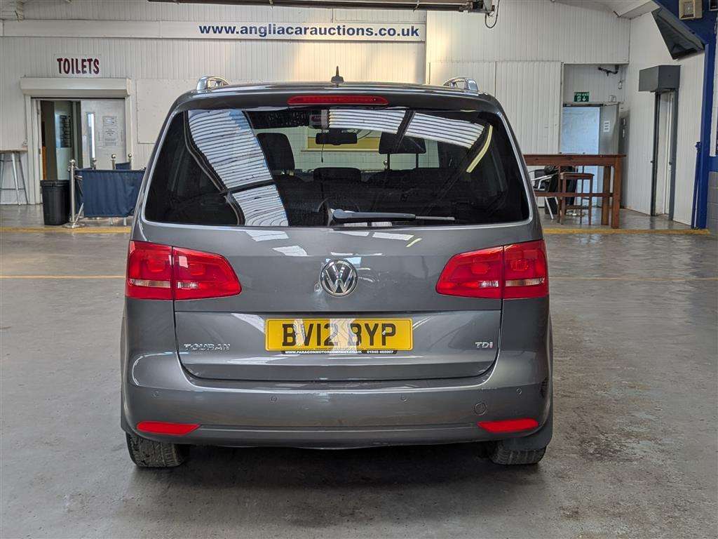 <p>2012 VOLKSWAGEN TOURAN SE TDI S-A</p>