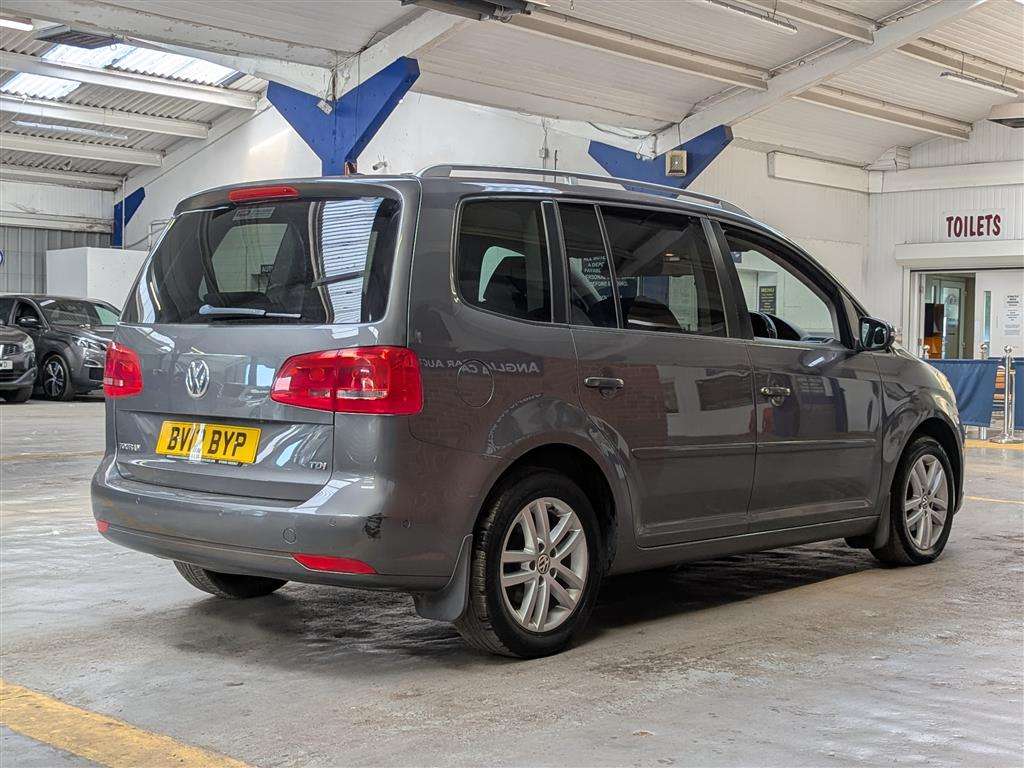 <p>2012 VOLKSWAGEN TOURAN SE TDI S-A</p>